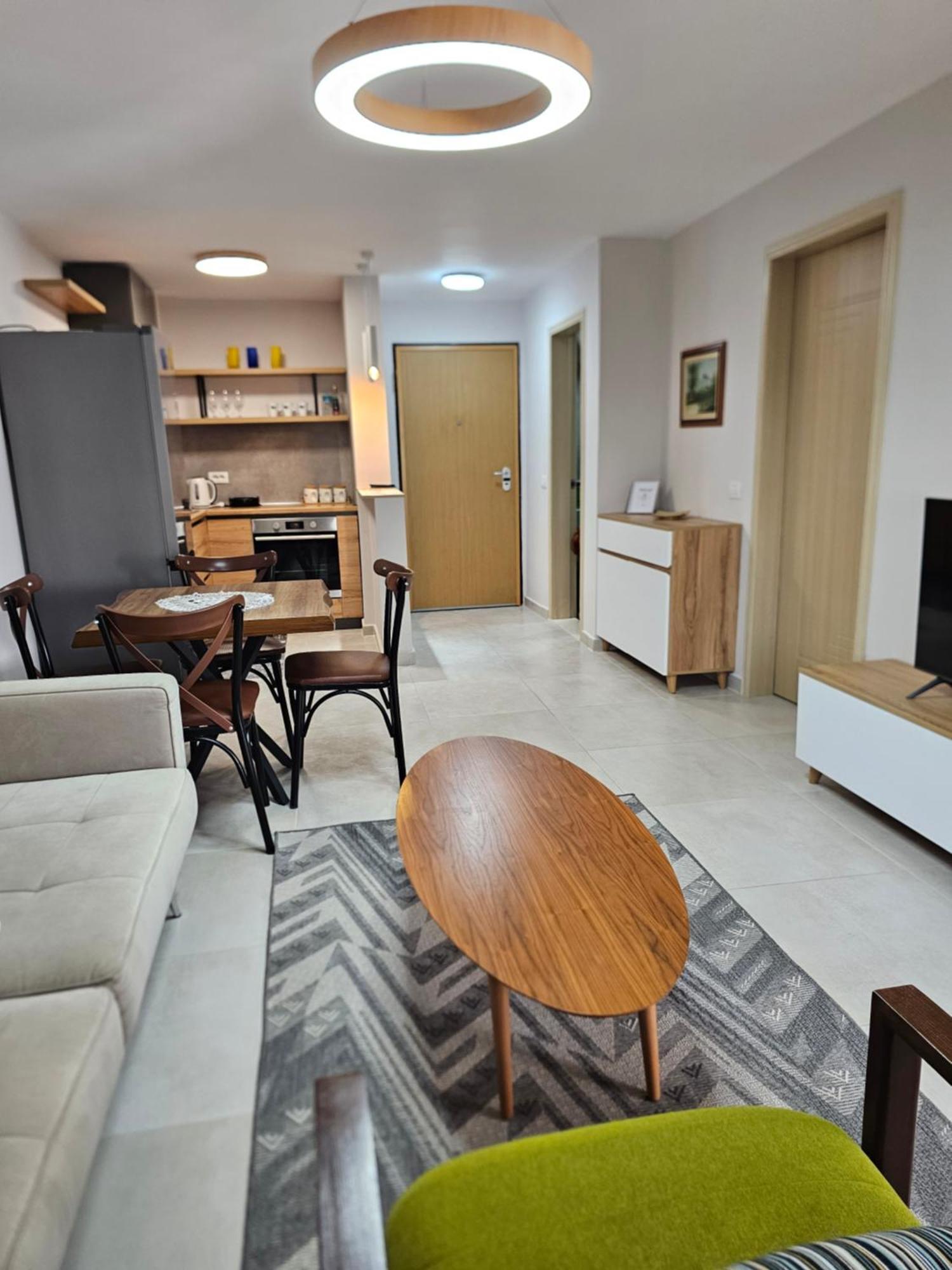 Alex'S Apartment Durrës Exteriör bild